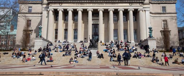 Students in front of Low Library