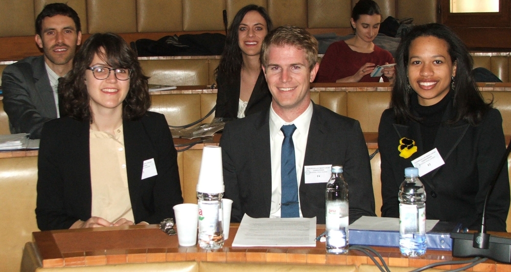 elmootcourt_team_2011.jpg